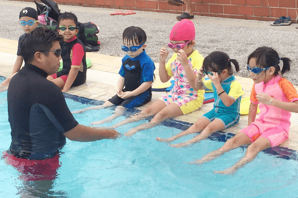 Corporate swimming lesson In Singapore